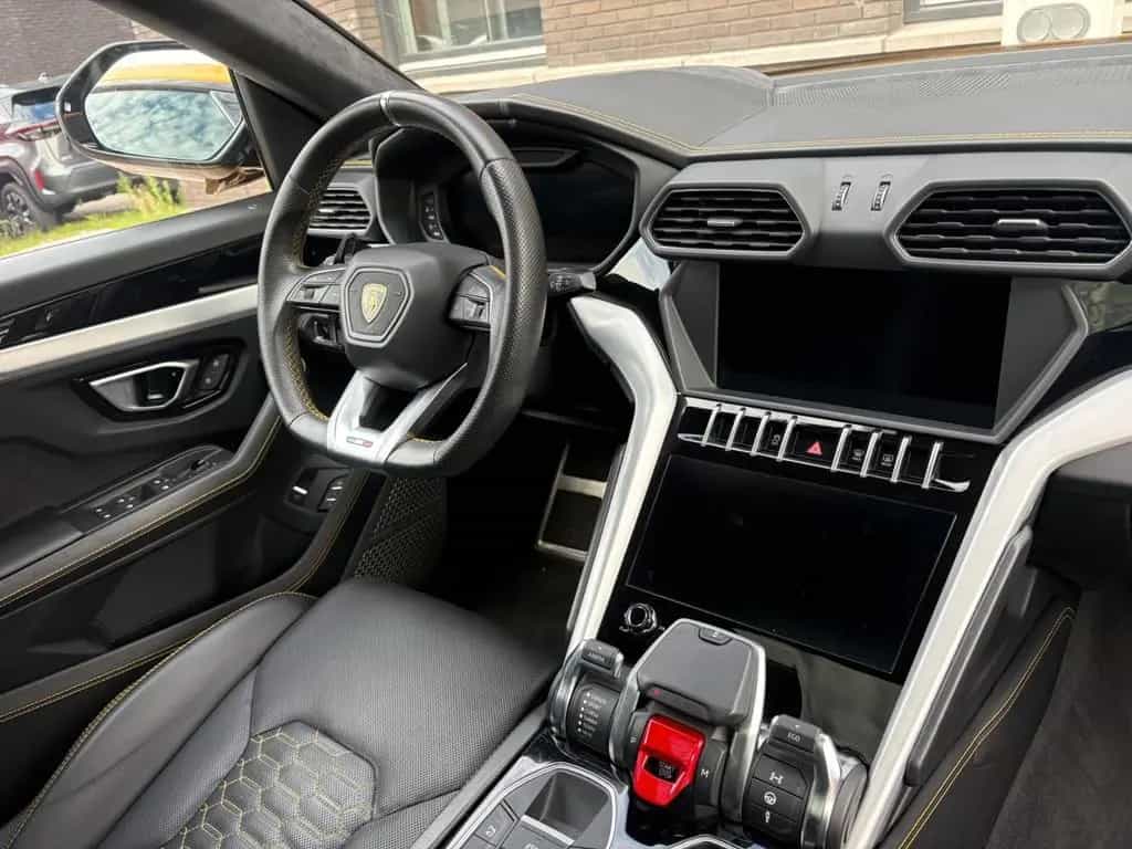 Lamborghini Urus 4.0 V8 Pano B&O Ceramic Leather Carbon 12/2019-photo-9