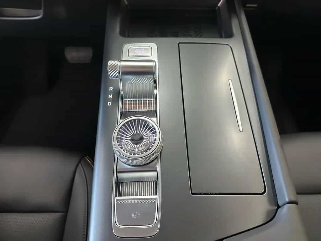 BAIC BJ30 4WD HEV AUTOM/PANO/LED/360°/KA null-photo-9