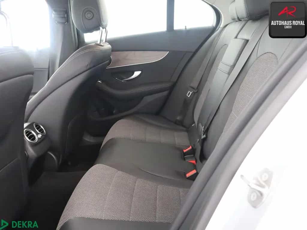 Mercedes-Benz C-Class 200 AVANTGARDE COMAND,WIDE,SPORTSITZE,CARPLAY 11/2020-photo-10