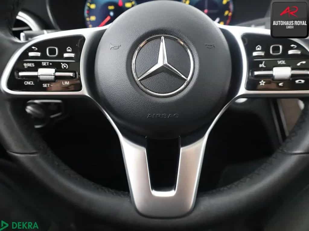 Mercedes-Benz C-Class 200 AVANTGARDE COMAND,WIDE,SPORTSITZE,CARPLAY 11/2020-photo-13