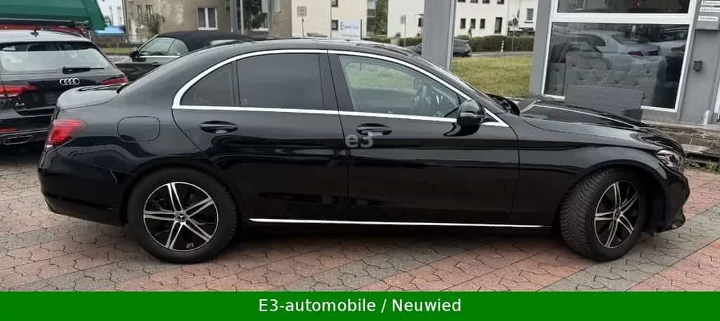 Mercedes-Benz C-Class Lim.C180;AUTOMATIK;KAMERA;CAR PLAY;NAVI 07/2020-photo-3
