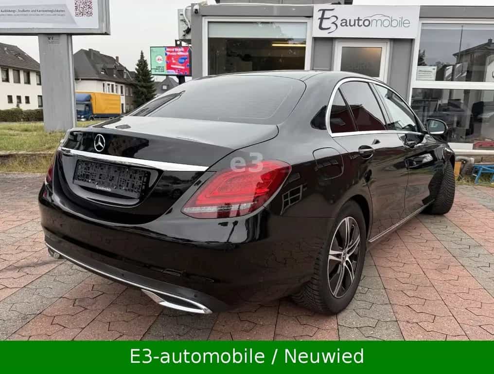 Mercedes-Benz C-Class Lim.C180;AUTOMATIK;KAMERA;CAR PLAY;NAVI 07/2020-photo-4