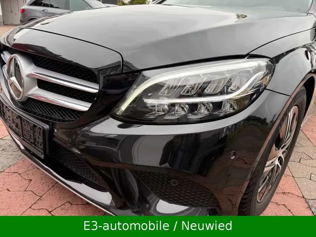 Mercedes-Benz C-Class Lim.C180;AUTOMATIK;KAMERA;CAR PLAY;NAVI 07/2020-photo-8
