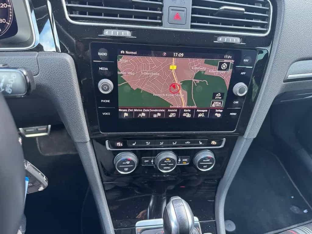 Volkswagen Golf VII GTI Performance 2.0 TSI DSG AHK Navi DC 03/2019-photo-18