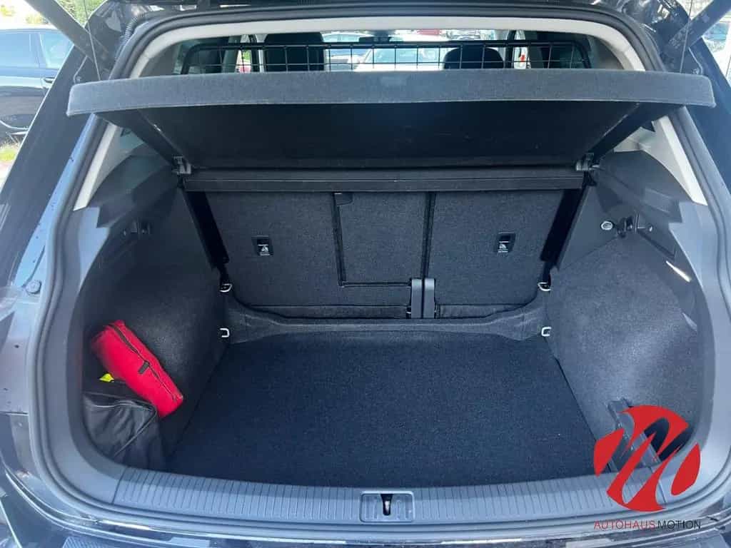 Volkswagen Tiguan Urban Sport 4M 2.0 TDI LED NAVI KAMERA AC 05/2022-photo-12