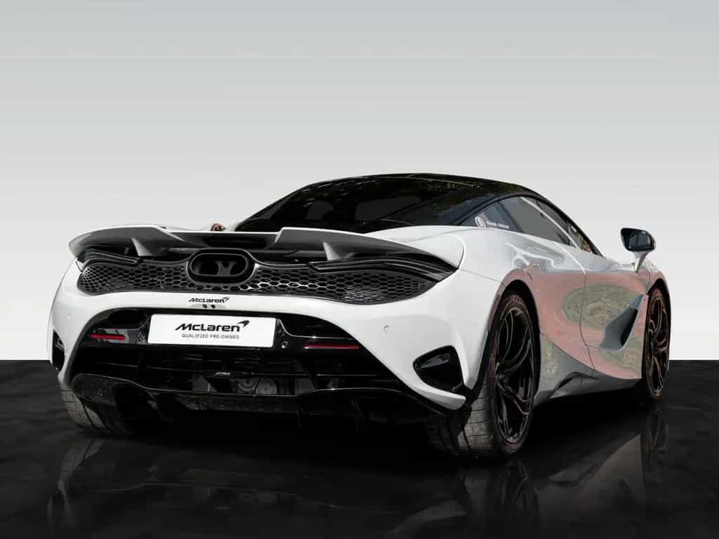 McLaren 750S | Ice White | Carbon Exterior 05/2024-photo-1