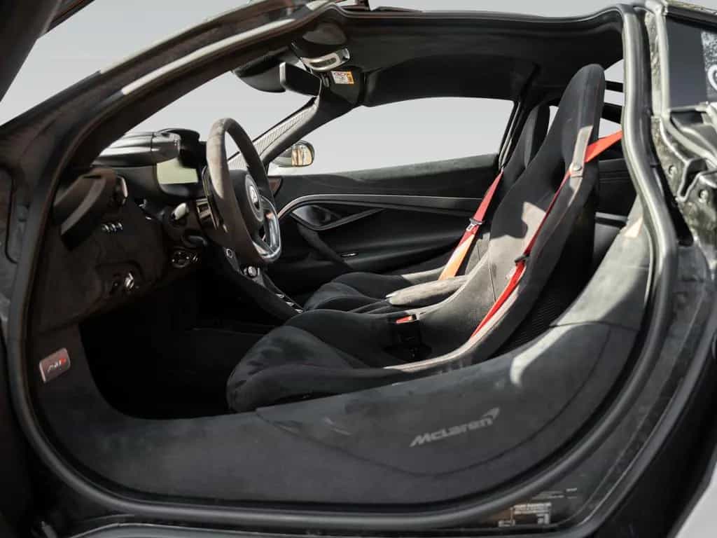 McLaren 750S | Ice White | Carbon Exterior 05/2024-photo-22