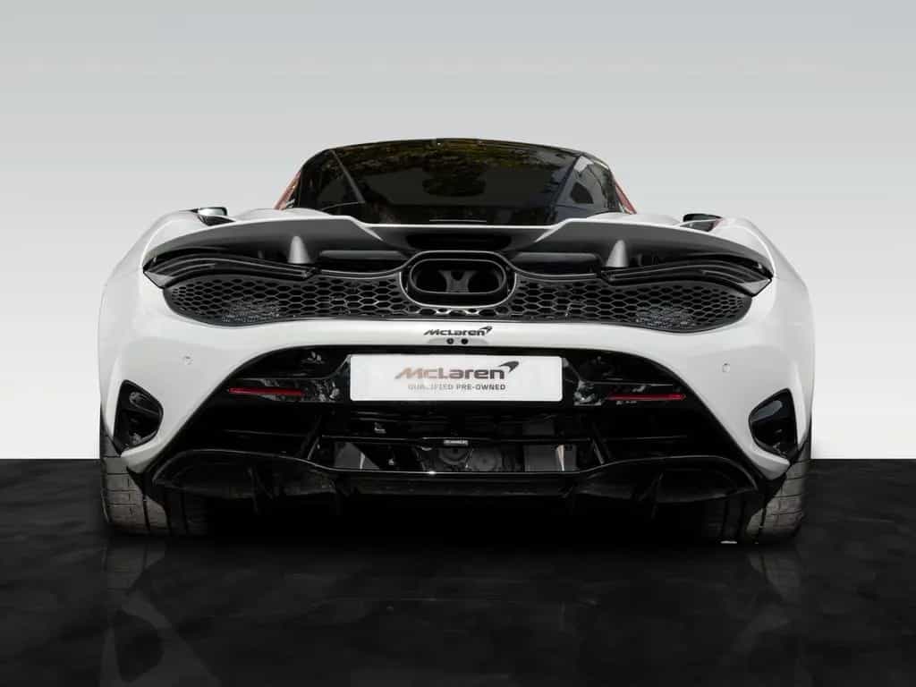 McLaren 750S | Ice White | Carbon Exterior 05/2024-photo-4
