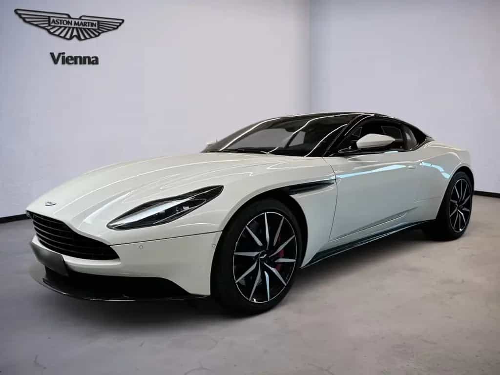 Aston Martin DB11 Coupé | Stratus White | 1Y AM warranty 08/2018-photo-0