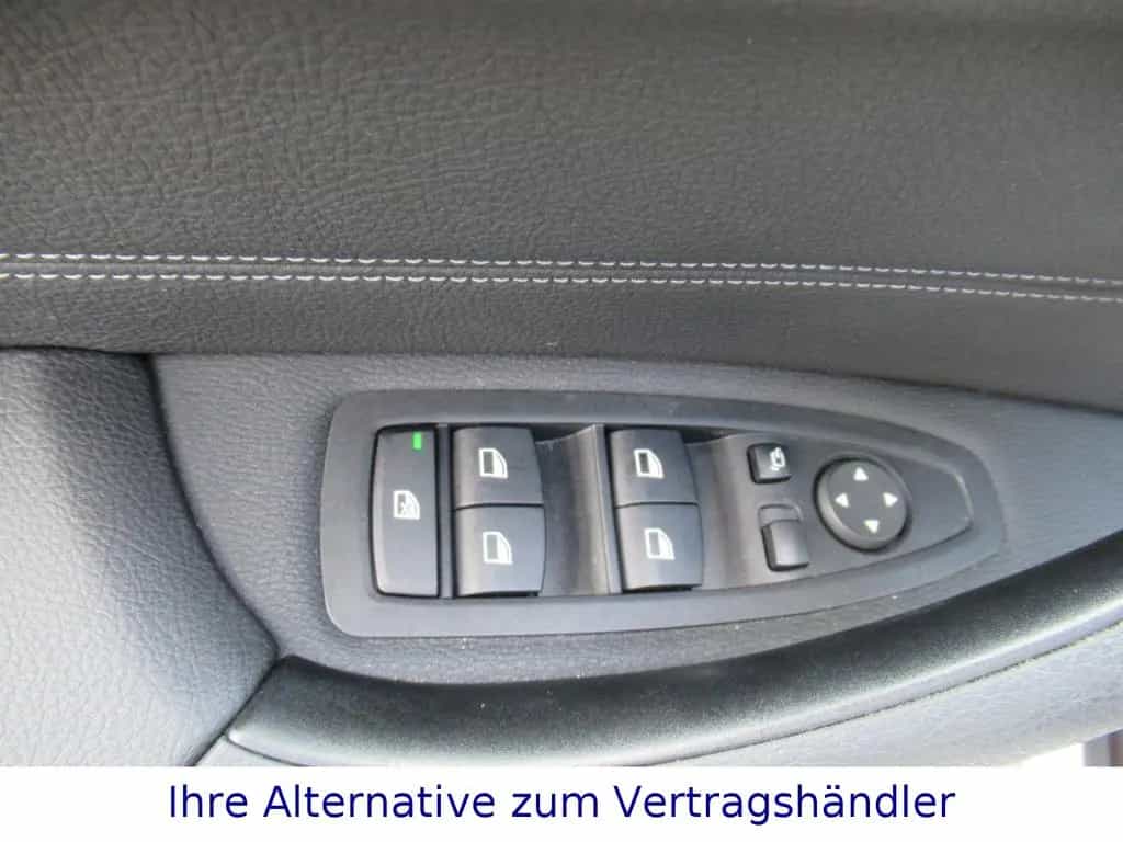 BMW X1 sDrive18iA Sport Line*Navi*SH*AHK*LED 07/2020-photo-12