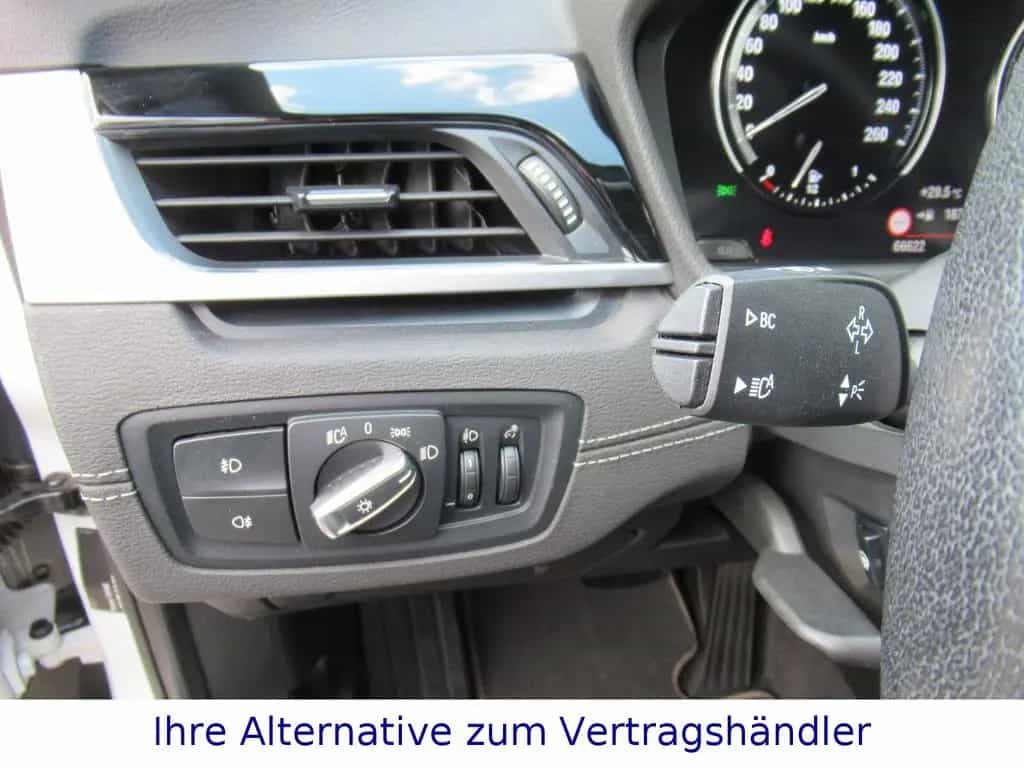 BMW X1 sDrive18iA Sport Line*Navi*SH*AHK*LED 07/2020-photo-13
