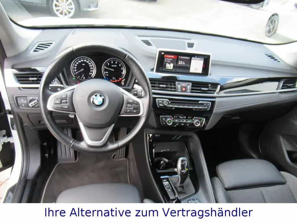 BMW X1 sDrive18iA Sport Line*Navi*SH*AHK*LED 07/2020-photo-16
