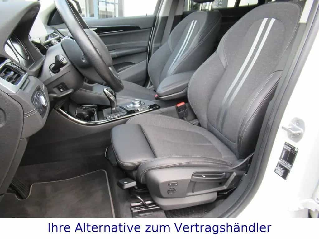 BMW X1 sDrive18iA Sport Line*Navi*SH*AHK*LED 07/2020-photo-17