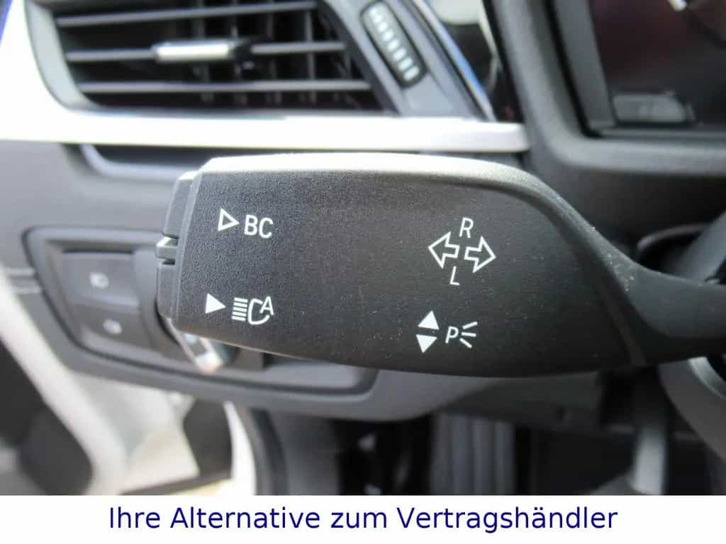 BMW X1 sDrive18iA Sport Line*Navi*SH*AHK*LED 07/2020-photo-18
