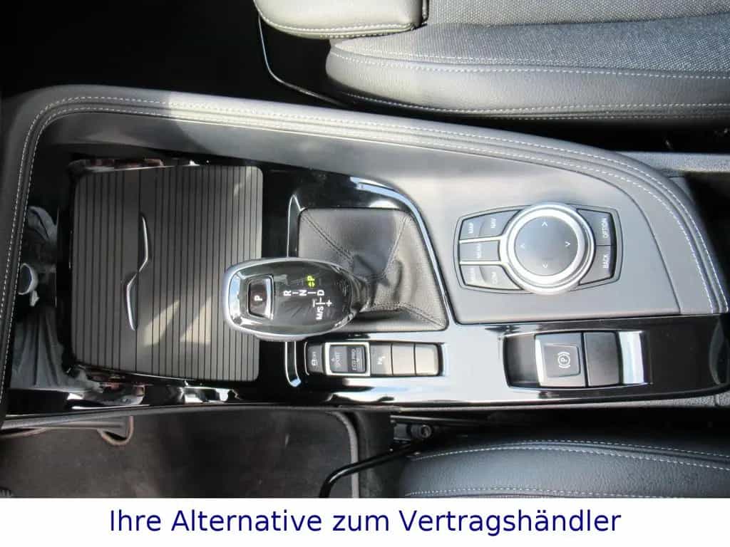 BMW X1 sDrive18iA Sport Line*Navi*SH*AHK*LED 07/2020-photo-22
