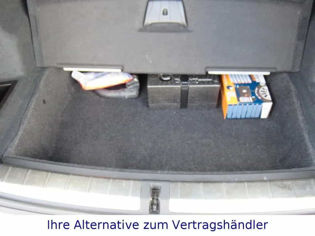 BMW X1 sDrive18iA Sport Line*Navi*SH*AHK*LED 07/2020-photo-6