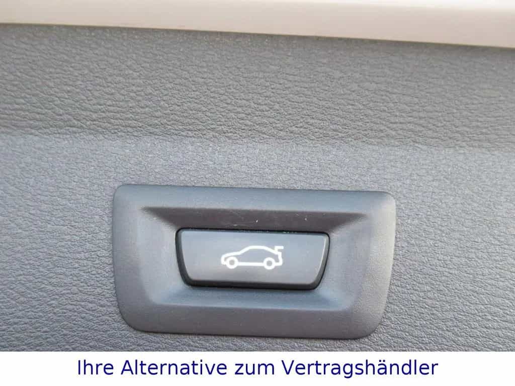 BMW X1 sDrive18iA Sport Line*Navi*SH*AHK*LED 07/2020-photo-7