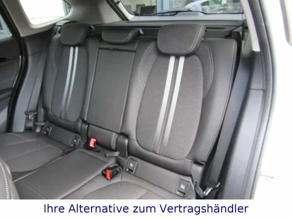 BMW X1 sDrive18iA Sport Line*Navi*SH*AHK*LED 07/2020-photo-8