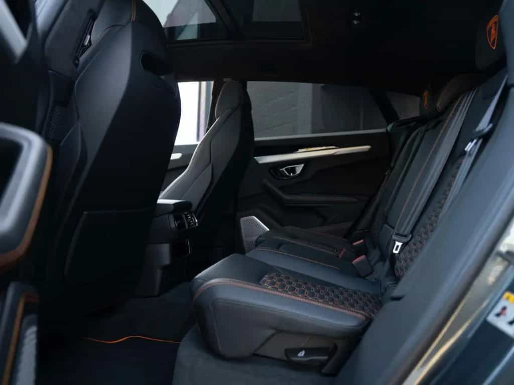 Lamborghini Urus 02/2019-photo-11