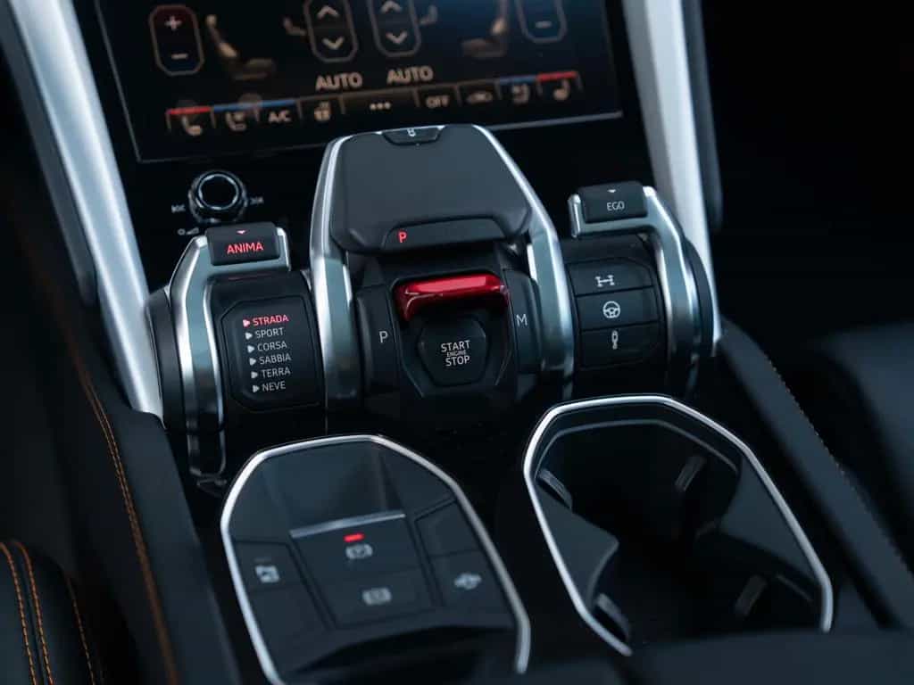 Lamborghini Urus 02/2019-photo-20