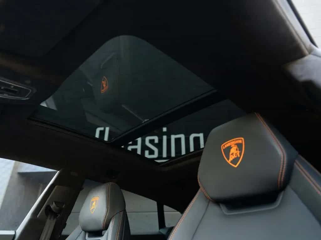 Lamborghini Urus 02/2019-photo-7