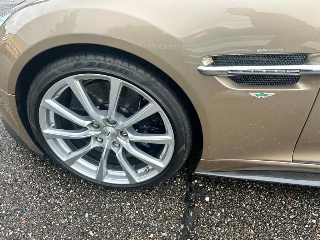 Aston Martin Vanquish *2+2 One77  B&O Carbon 20 Zoll*Exclusiv 09/2012-photo-12