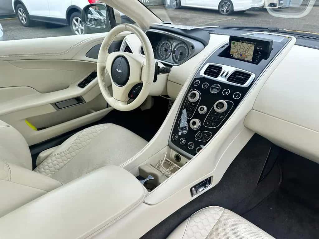 Aston Martin Vanquish *2+2 One77  B&O Carbon 20 Zoll*Exclusiv 09/2012-photo-15