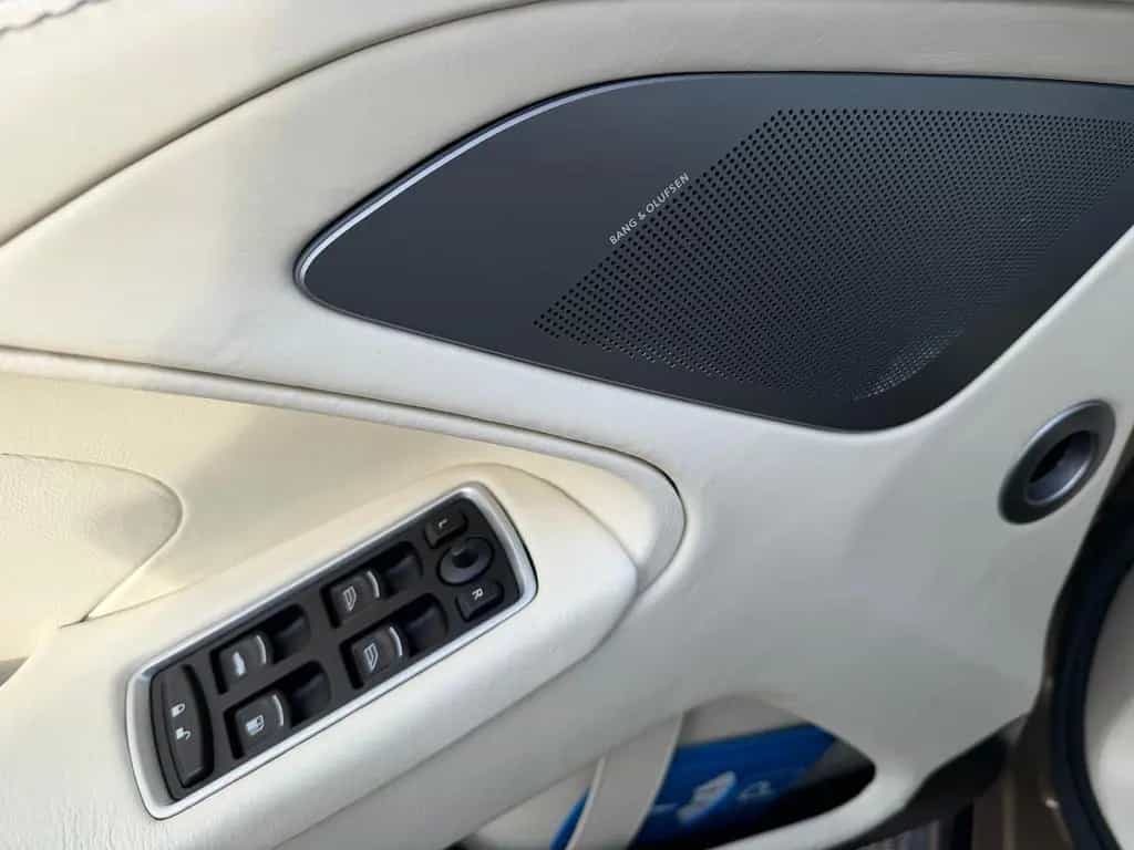 Aston Martin Vanquish *2+2 One77  B&O Carbon 20 Zoll*Exclusiv 09/2012-photo-21