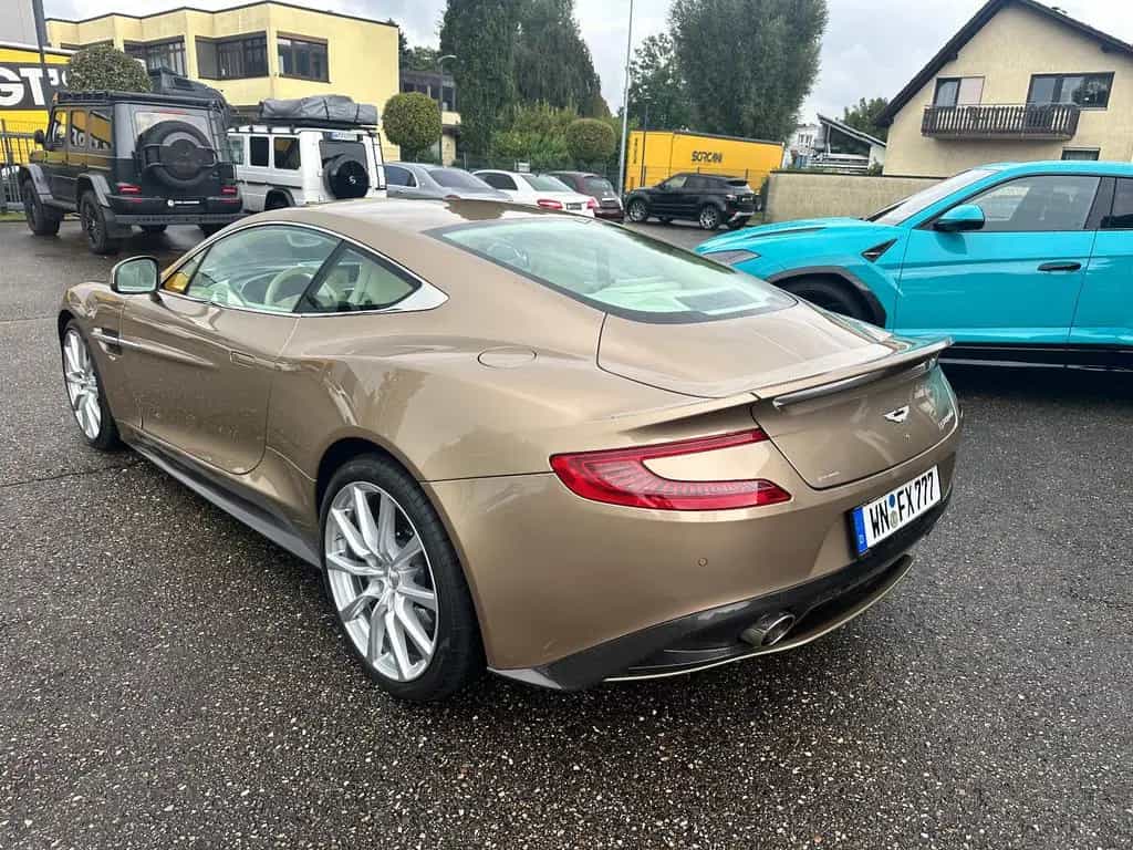Aston Martin Vanquish *2+2 One77  B&O Carbon 20 Zoll*Exclusiv 09/2012-photo-5