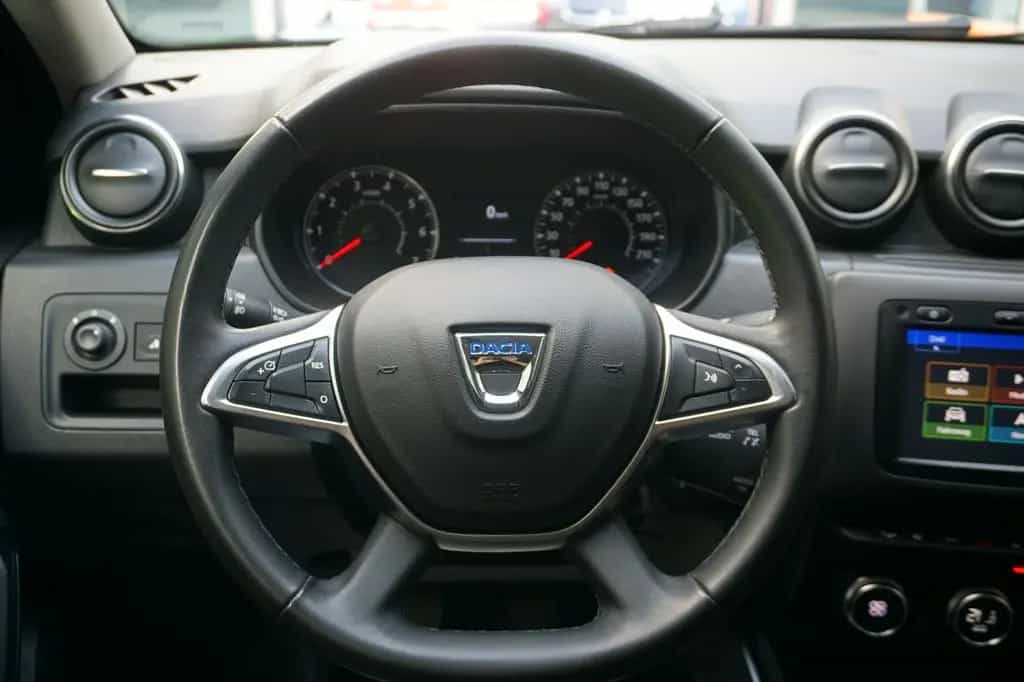 Dacia Duster II Prestige 4WD NAVI, SITZHEIZUNG, PDC 04/2018-photo-12