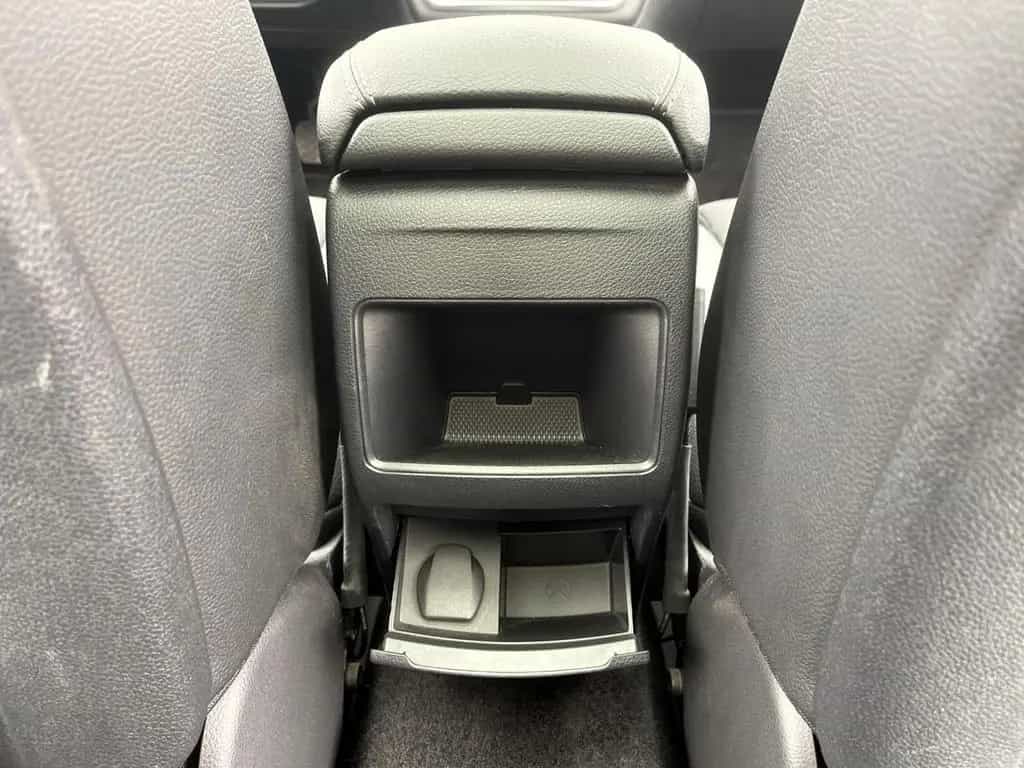 Mercedes-Benz GLA 180 7G-DCT Urban LED NAVI PANO SHZ PDC 06/2020-photo-18