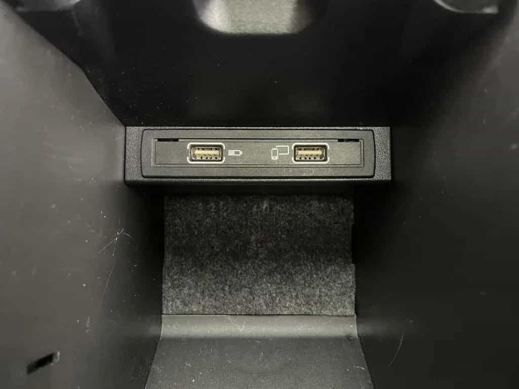 Mercedes-Benz GLA 180 7G-DCT Urban LED NAVI PANO SHZ PDC 06/2020-photo-32