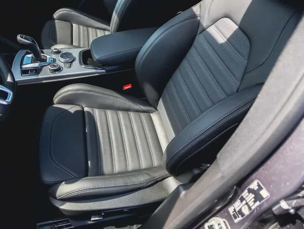 Alfa Romeo Stelvio 2.0 16V Turbo AT8-Q4 Veloce VOLL! 03/2026-photo-10