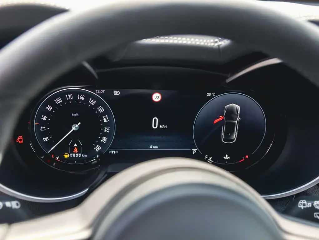 Alfa Romeo Stelvio 2.0 16V Turbo AT8-Q4 Veloce VOLL! 03/2026-photo-9
