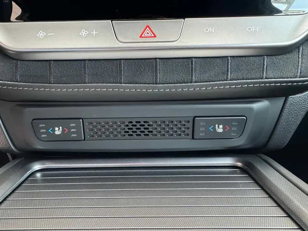 KGM Rexton 2.2 XDI 4WD LUX null-photo-17