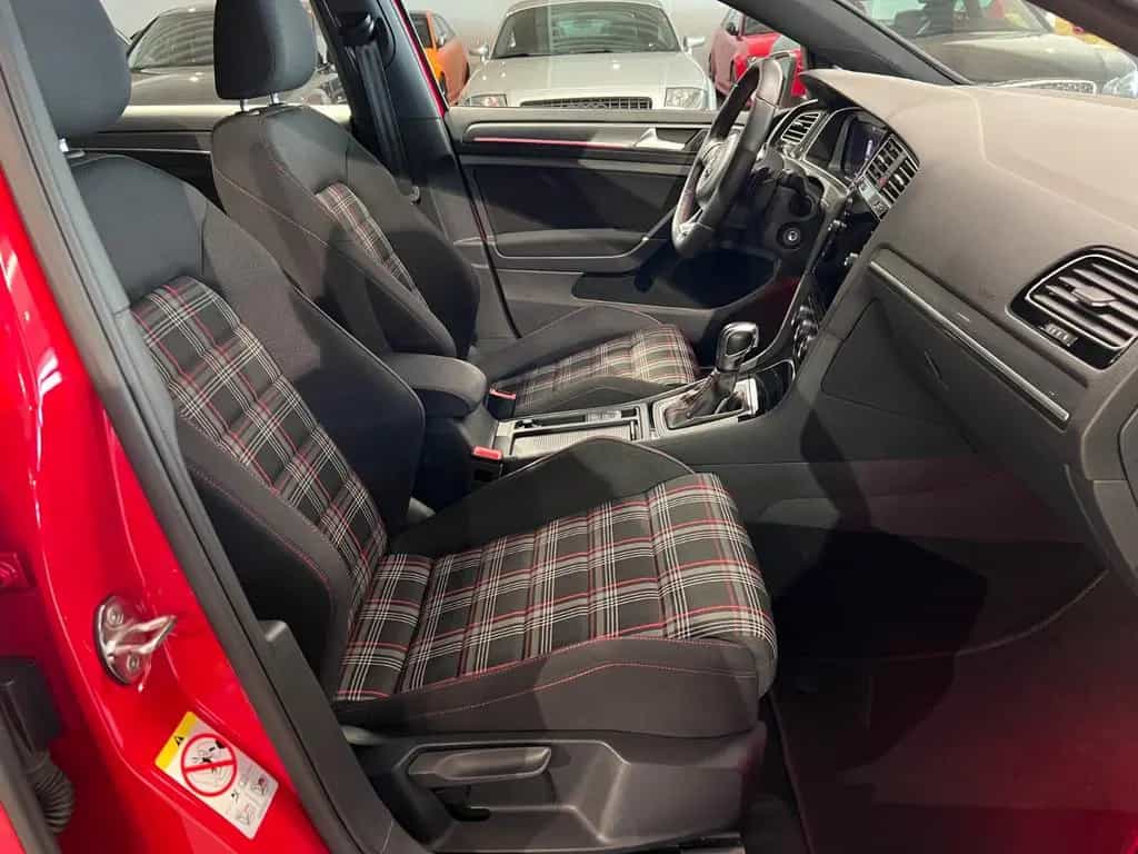 Volkswagen Golf 2.0 TSI DSG GTI Performance NAVI ACC LED 11/2019-photo-15