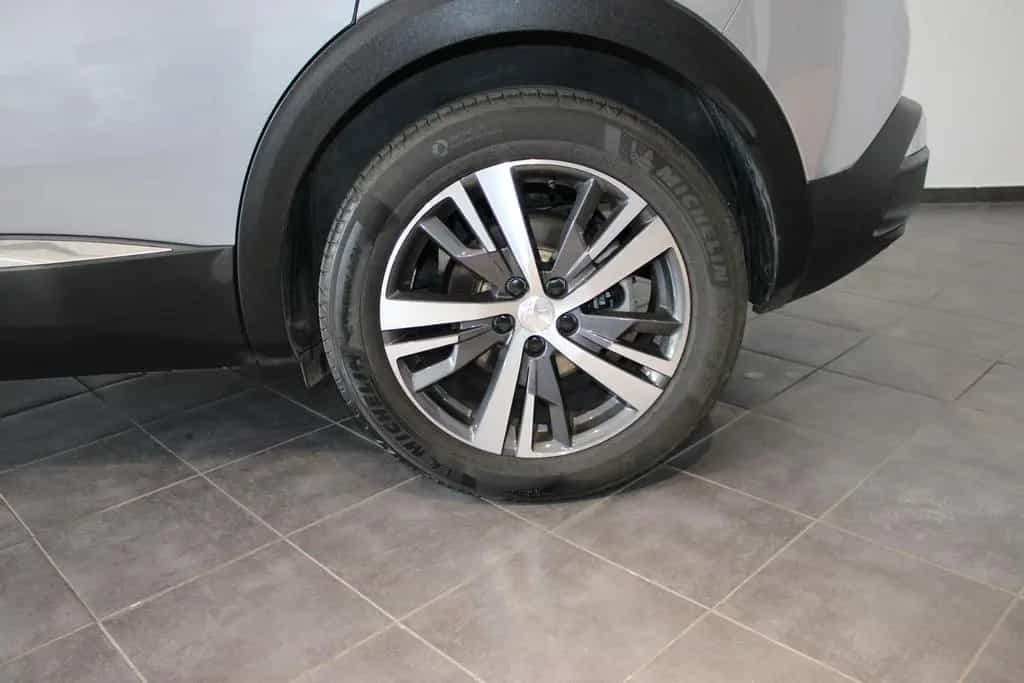 Peugeot 3008 136 MHEV Allure Pack, eDCS6, NAVI,KAMERA 05/2024-photo-25