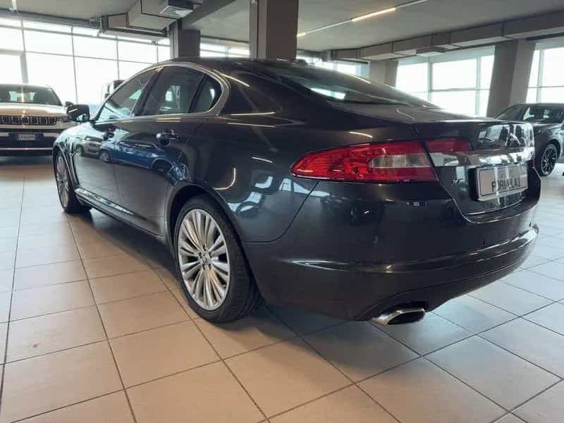 Jaguar XF XF 3.0 D V6 Luxury 05/2011-photo-3