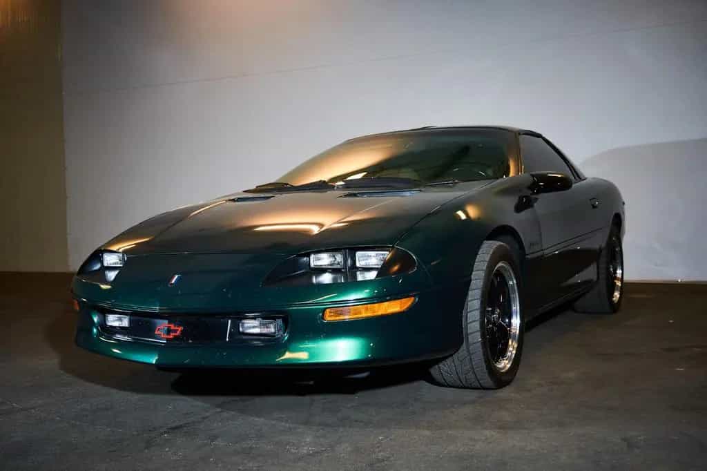 Chevrolet Camaro Z28 09/1994-photo-1