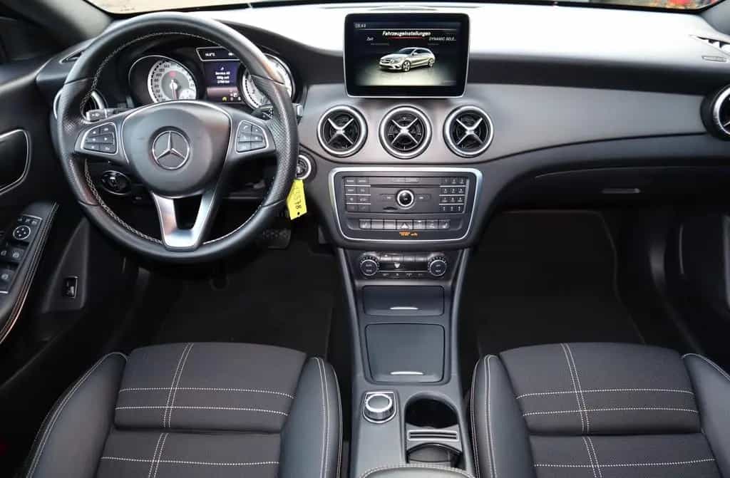 Mercedes-Benz CLA 180 Shooting Brake *Xen*Navi*GRA*RüKam*18" 11/2015-photo-3