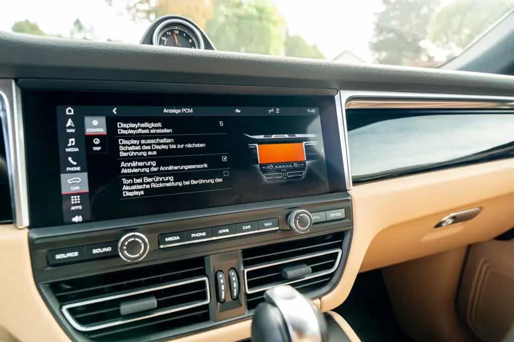 Porsche Macan 2.0 Aut/Matrix/BOSE/Navi/21 Zoll/VOLL 06/2020-photo-23