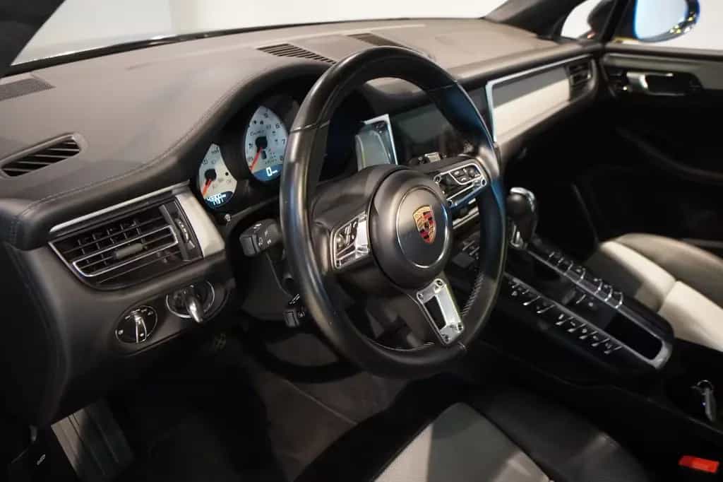 Porsche Macan Turbo BRD-Approved -Pano-AHK-Burmester- 01/2020-photo-5