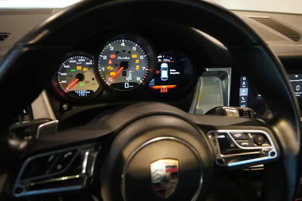 Porsche Macan Turbo BRD-Approved -Pano-AHK-Burmester- 01/2020-photo-7