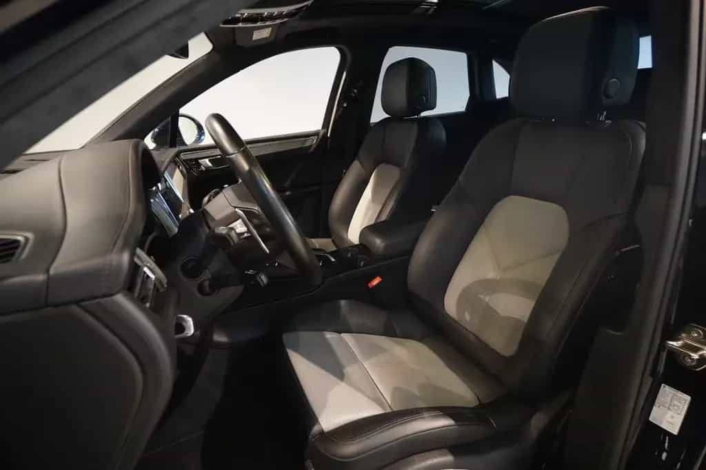 Porsche Macan Turbo BRD-Approved -Pano-AHK-Burmester- 01/2020-photo-8