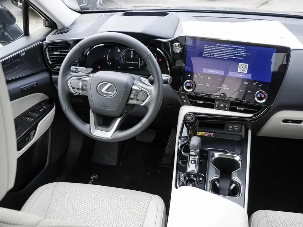 Lexus NX 350h Luxury AWD HUD SITZBELÜFTUNG PANO 09/2025-photo-10