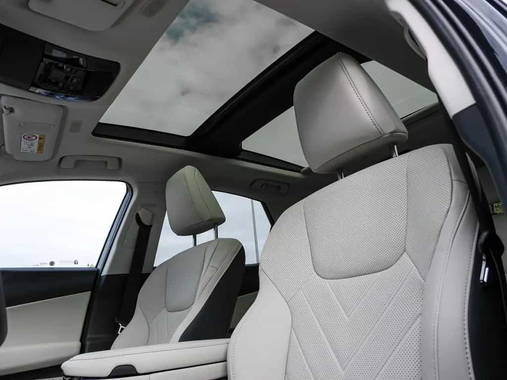 Lexus NX 350h Luxury AWD HUD SITZBELÜFTUNG PANO 09/2025-photo-16
