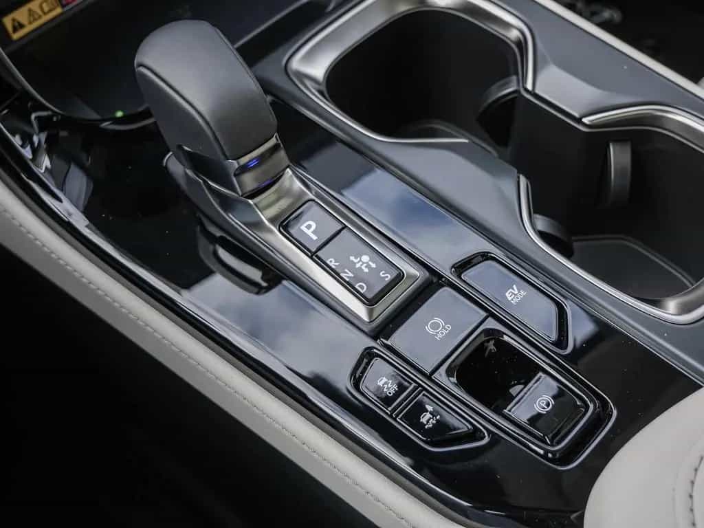 Lexus NX 350h Luxury AWD HUD SITZBELÜFTUNG PANO 09/2025-photo-23