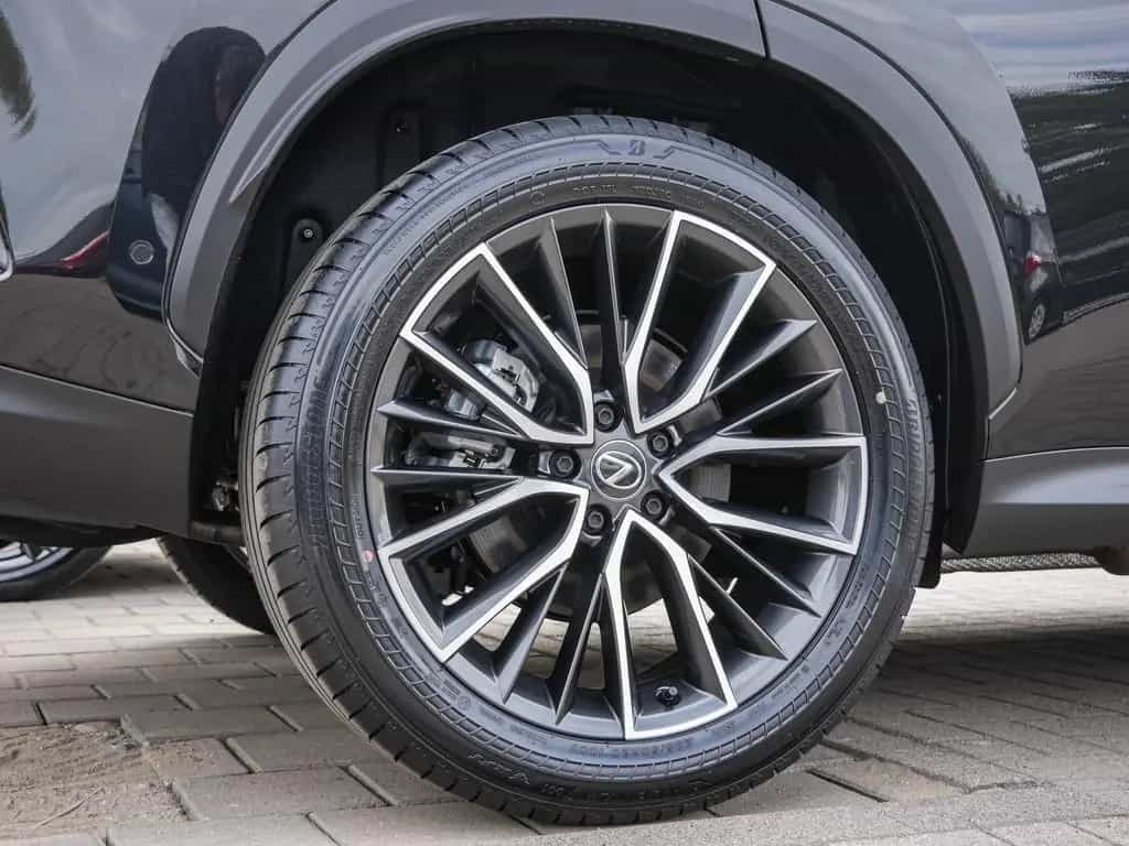Lexus NX 350h Luxury AWD HUD SITZBELÜFTUNG PANO 09/2025-photo-6