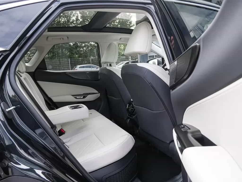 Lexus NX 350h Luxury AWD HUD SITZBELÜFTUNG PANO 09/2025-photo-8