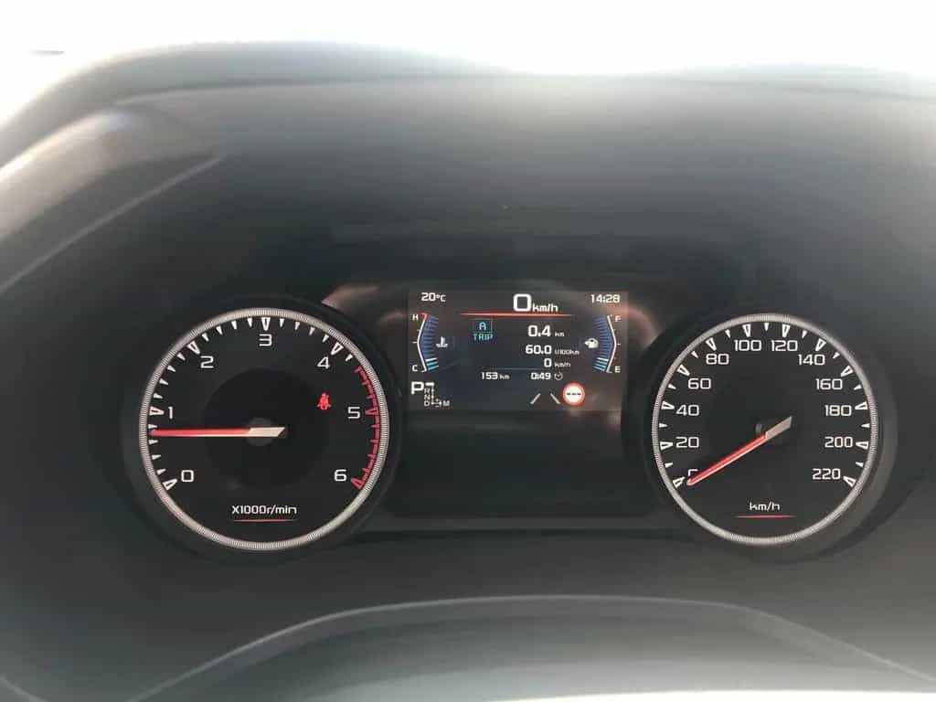 Isuzu D-Max Space Cab LS AT mit Systemkoffer null-photo-24